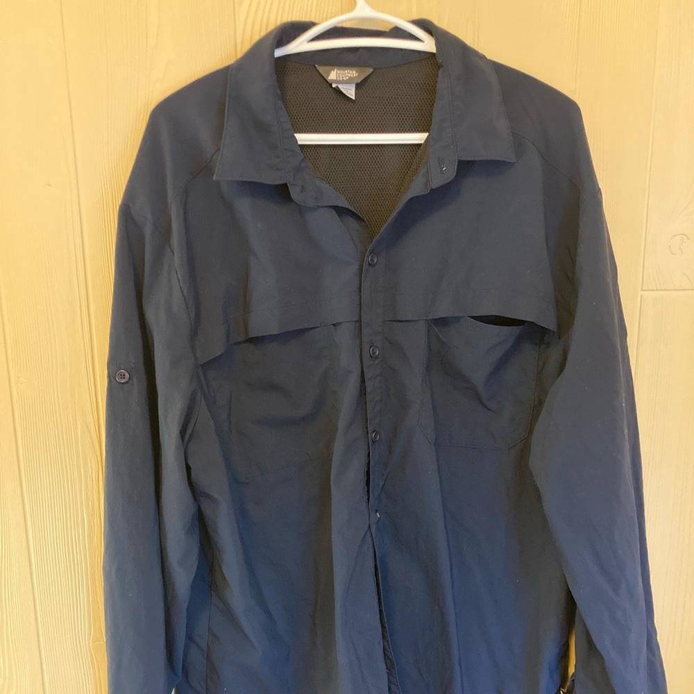 Men’s MEC hiking shirt